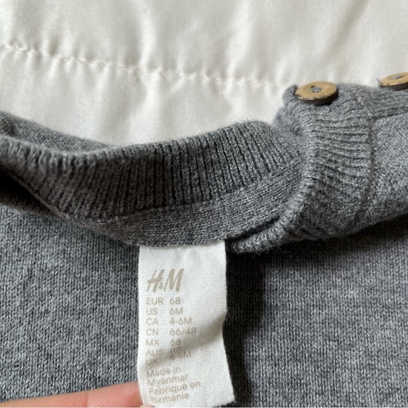 Kids H&M Dinosaur Sweater 6m - Picture 3 of 4